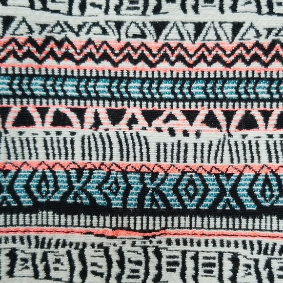 EUC Tribal Print Shorts from The Limited, Size 0 - Picture 3 of 5